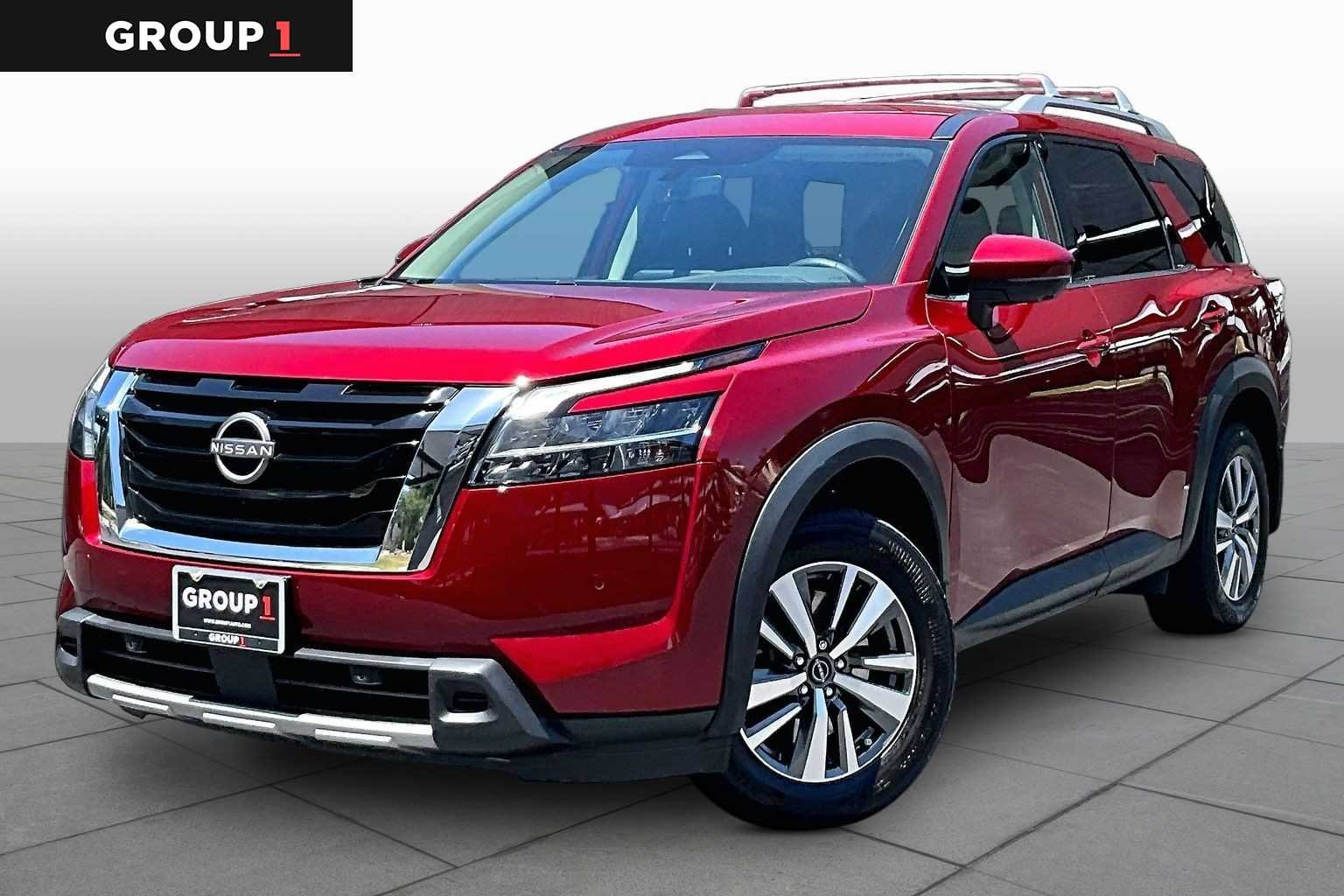 2023 Nissan Pathfinder SL