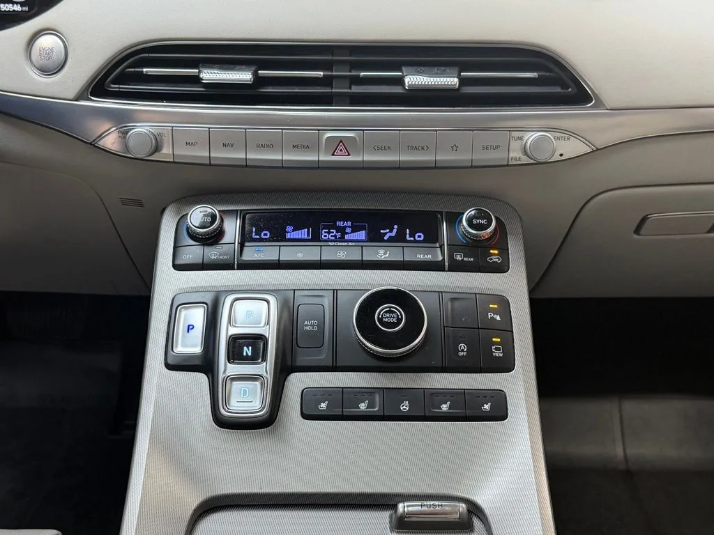 Used 2022 Gray Hyundai Calligraphy image 15