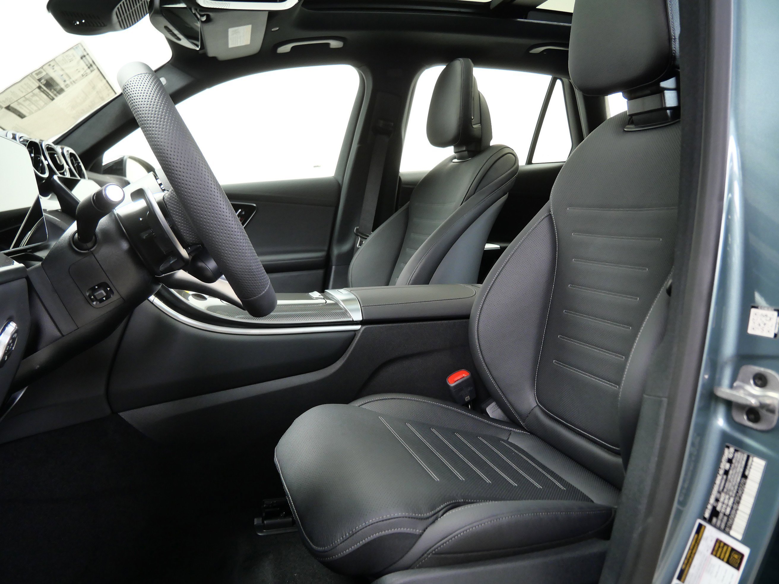 New 2026 Verde Silver Metallic Mercedes-Benz AMG® GLC 43 4MATIC® SUV image 9