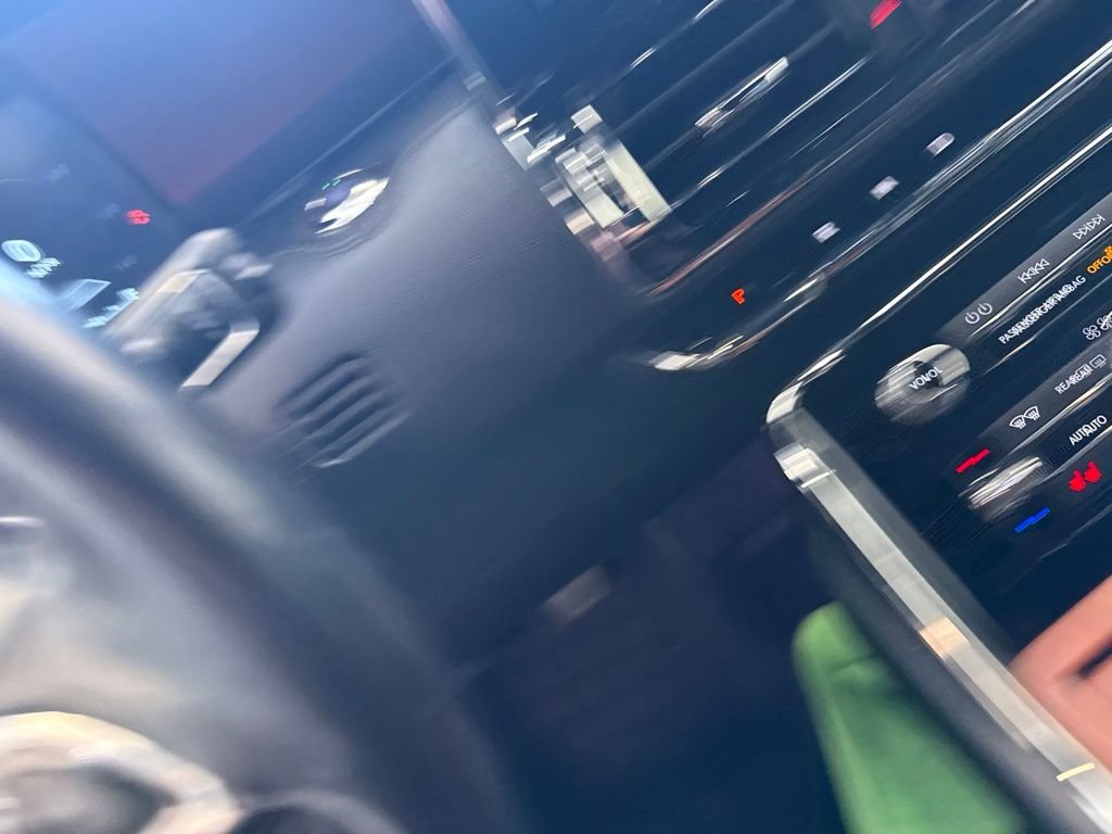 Used 2019 Black Lincoln Reserve image 5