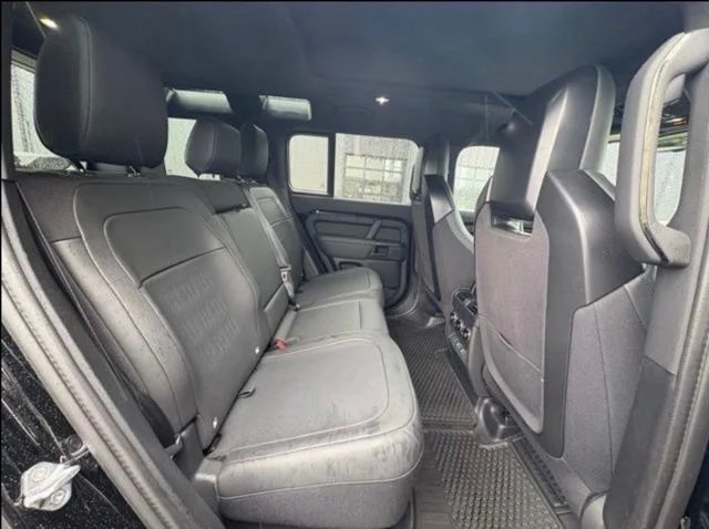 New 2026 Narvik Black Land Rover OCTA Black image 34