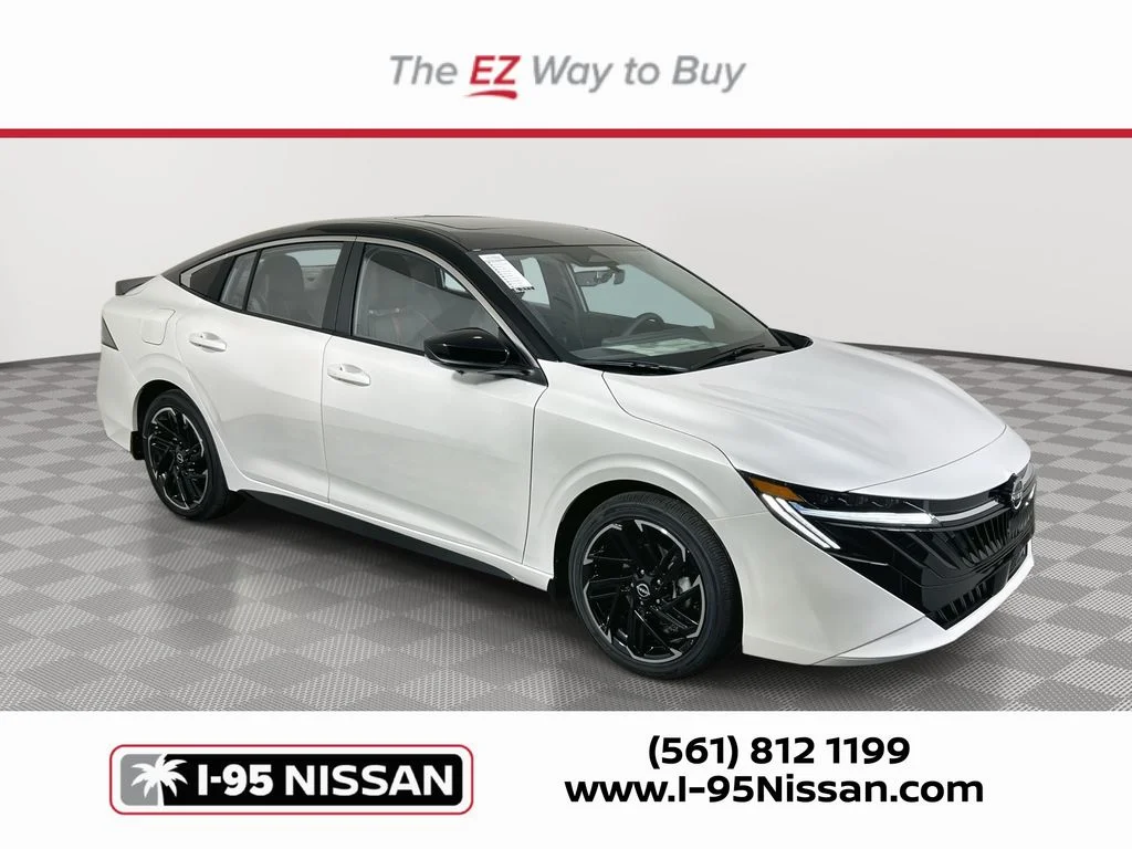 2026 Nissan Sentra SR CVT's photo