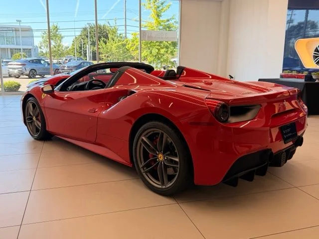 Used 2018 Rosso Corsa Ferrari Base image 15