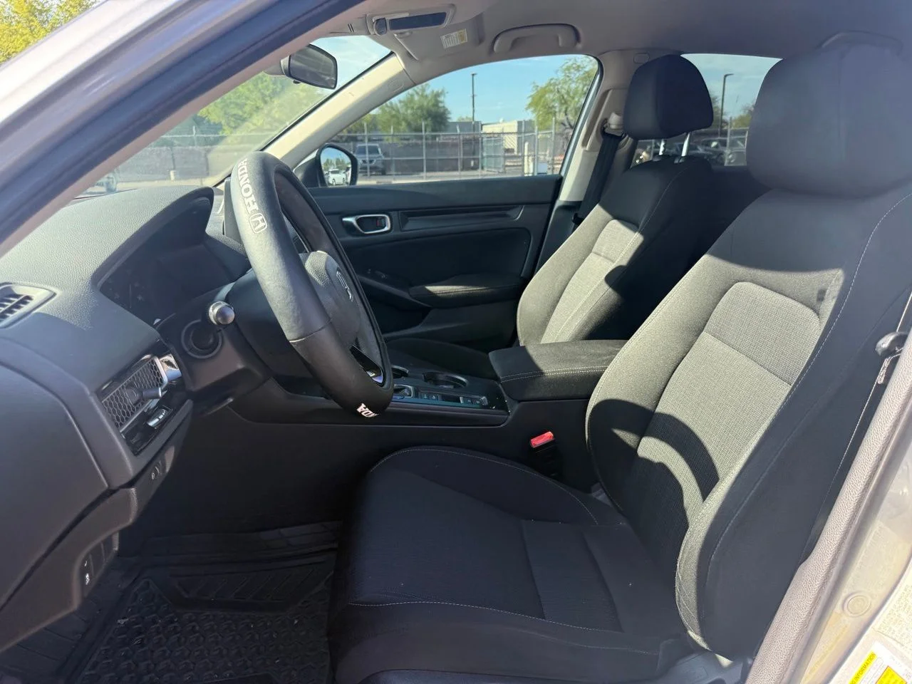 Used 2022  Honda LX image 11