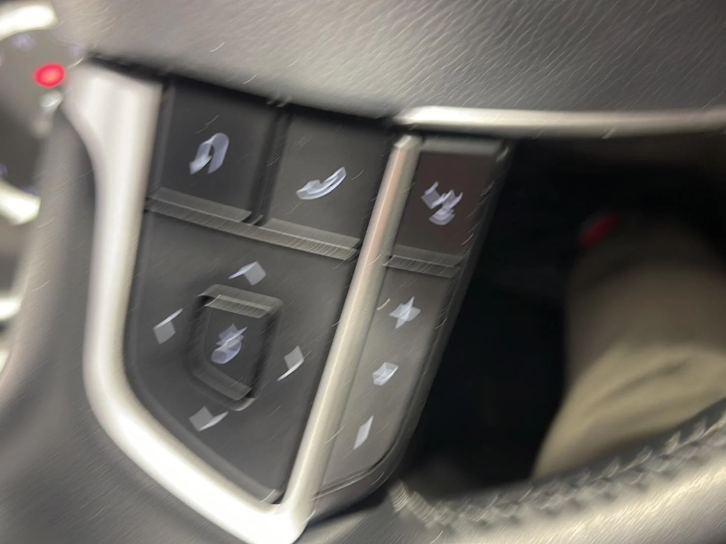 Used 2022 Magnetic Gray Metallic Toyota XLE image 23