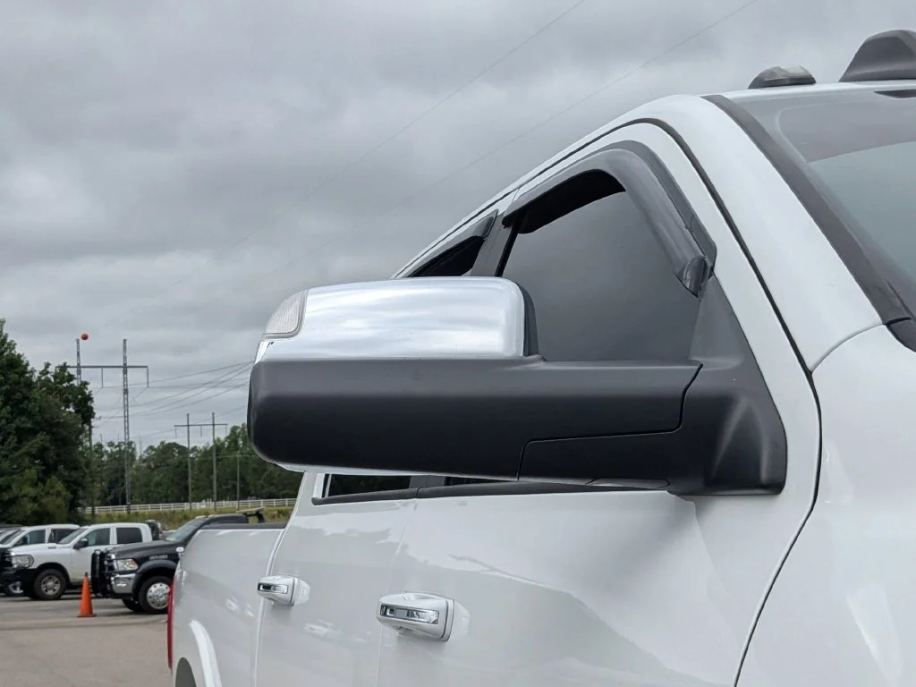 Used 2022 White Ram Laramie image 12