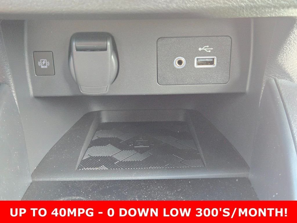 2025 Nissan Versa Sedan SV - Photo 23