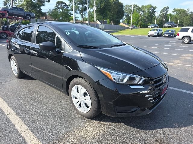 2023 Nissan Versa Sedan
