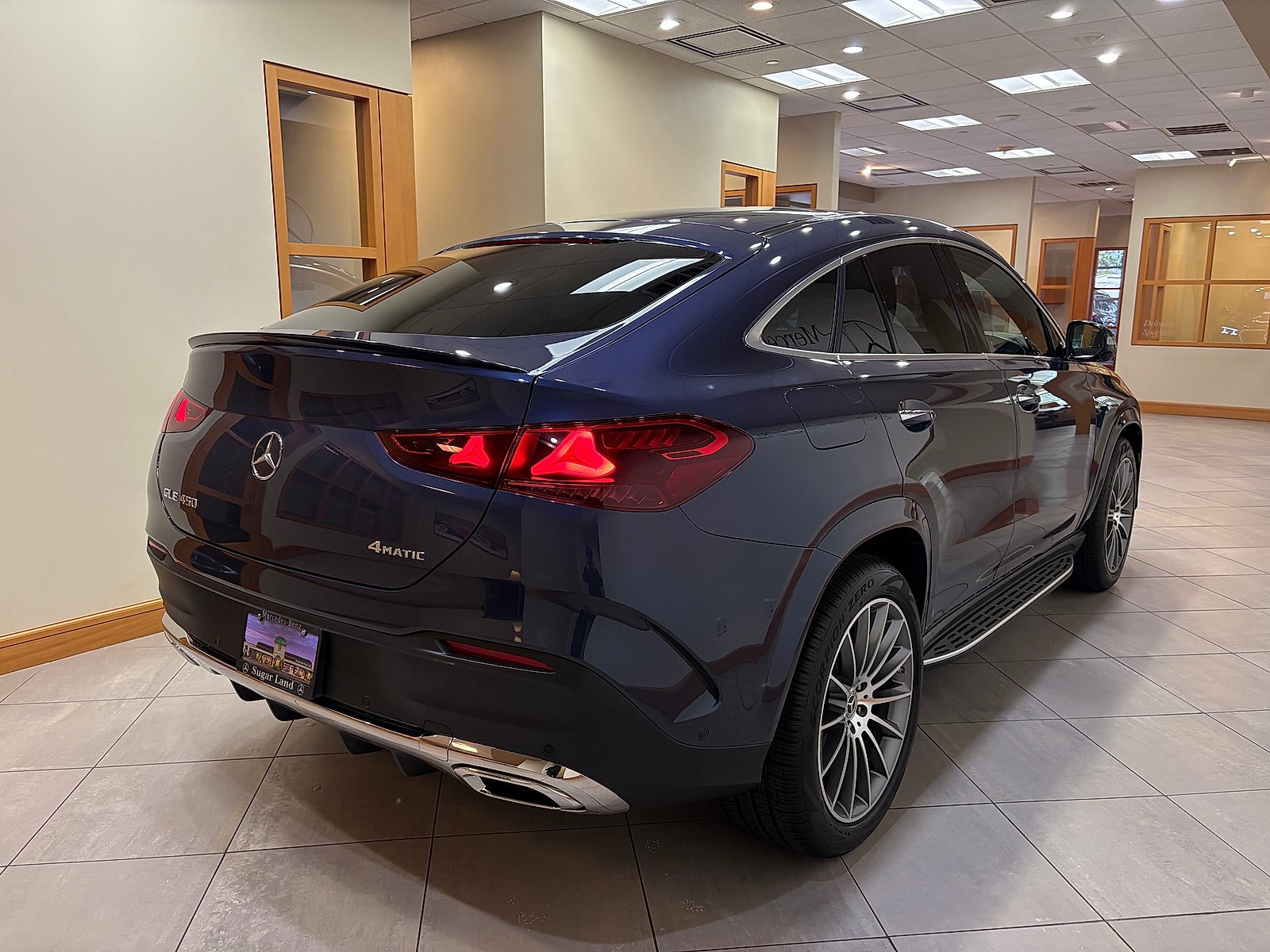 New 2027 Twilight Blue Metallic Mercedes-Benz GLE 450 image 33