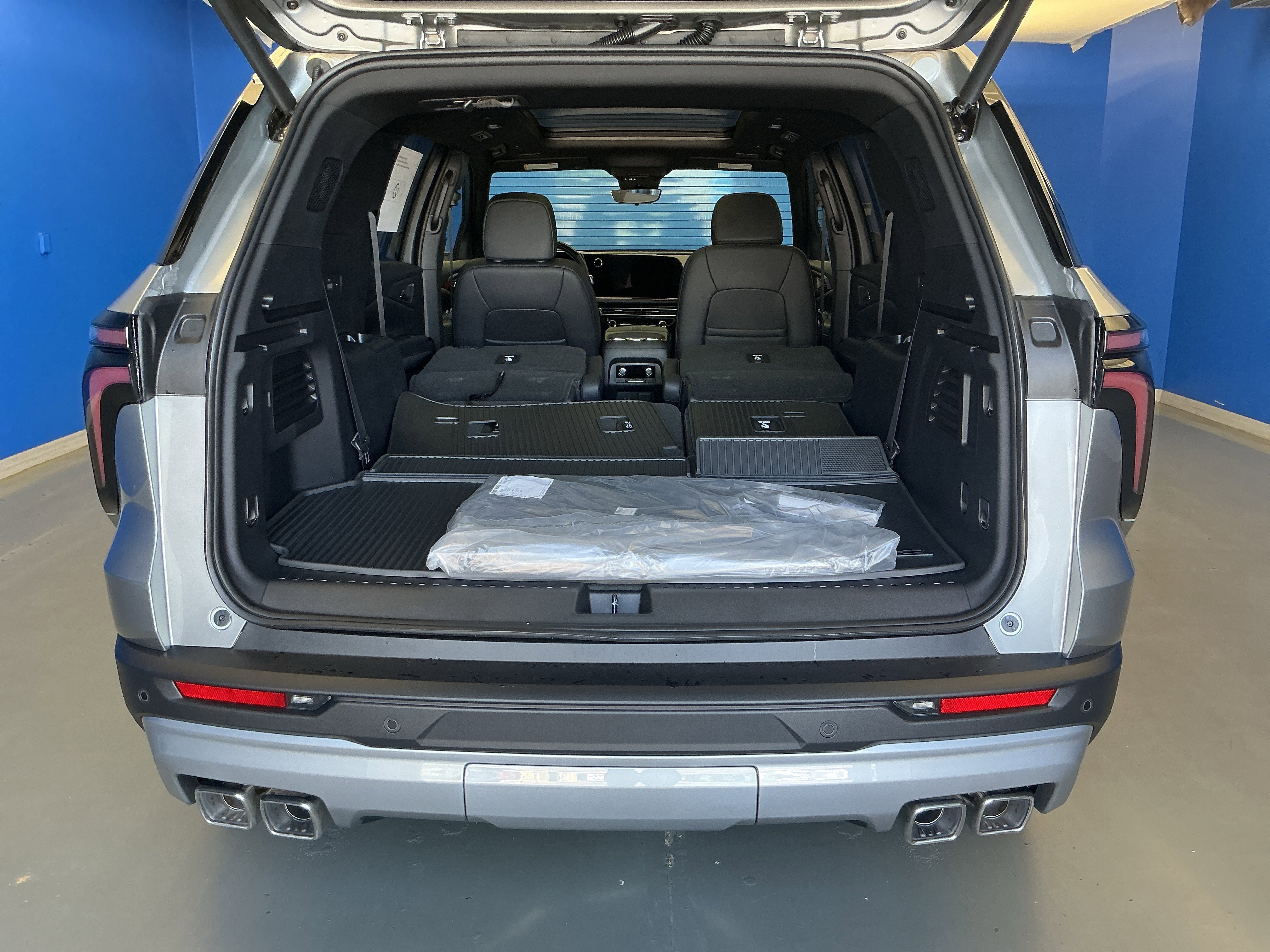New 2026 Sterling Gray Metallic Chevrolet Z71 image 30