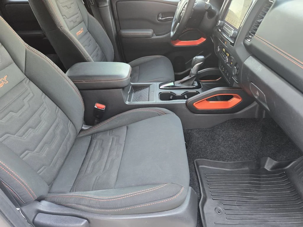 Used 2024 White Nissan PRO-X image 15