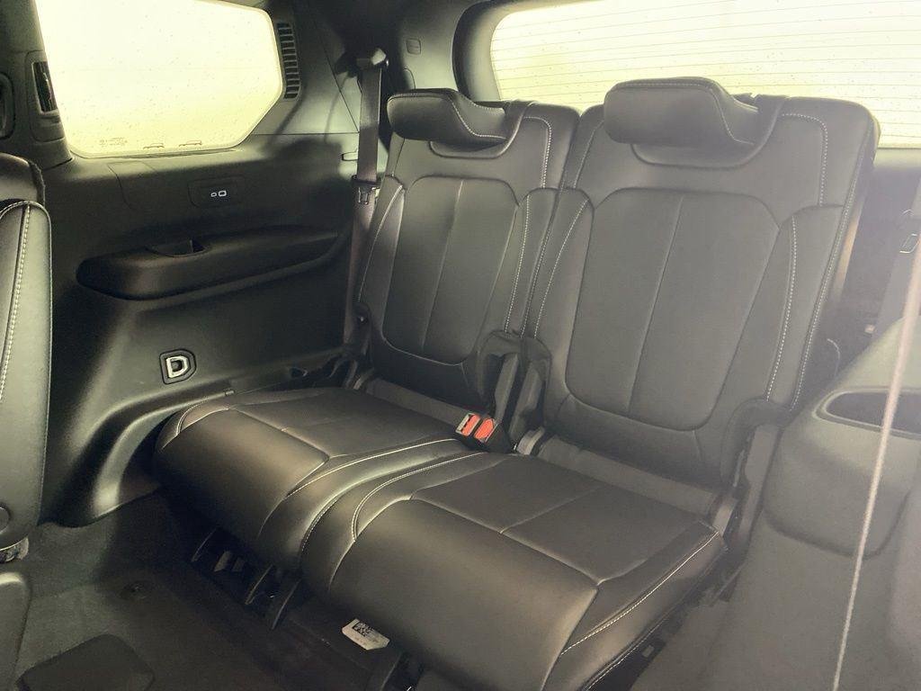 Used 2025 Velvet Red Pearlcoat Jeep Limited image 26