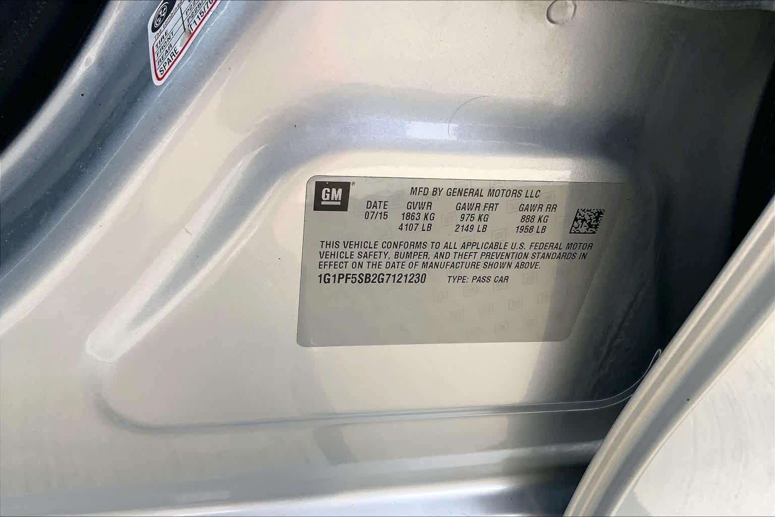 Used 2016 Silver Ice Metallic Chevrolet LT image 29