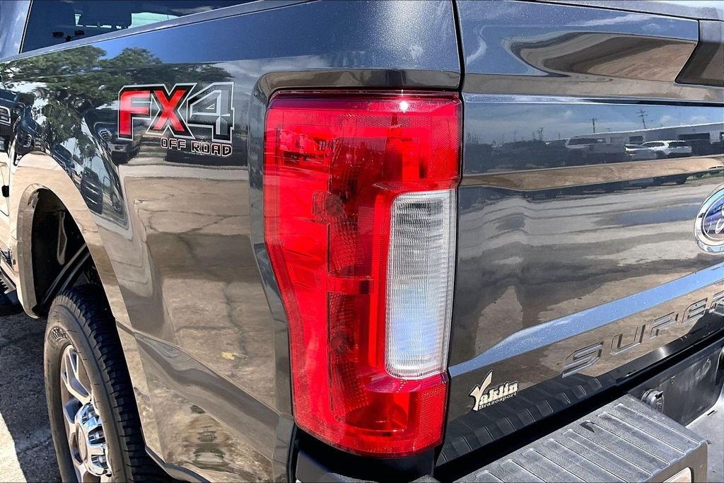 Used 2017 Magnetic Metallic Ford XLT image 20
