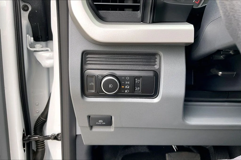 New 2026 Oxford White Ford F-250® XL image 34