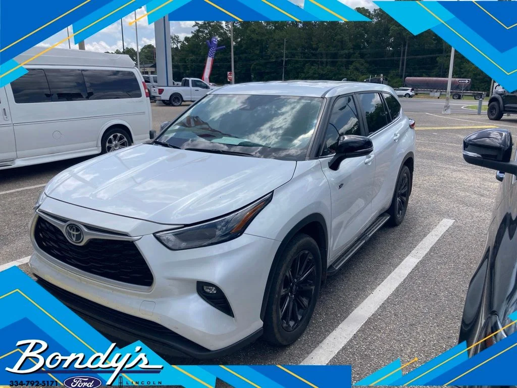 Used 2023 Pearl Toyota LE image 1