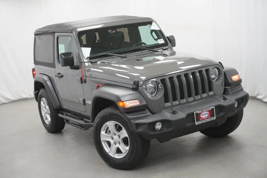 Used 2019 Gray Jeep Sport S image 16