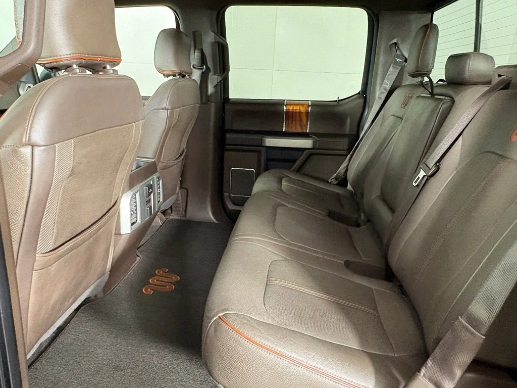 Used 2015 Green Ford King Ranch image 38