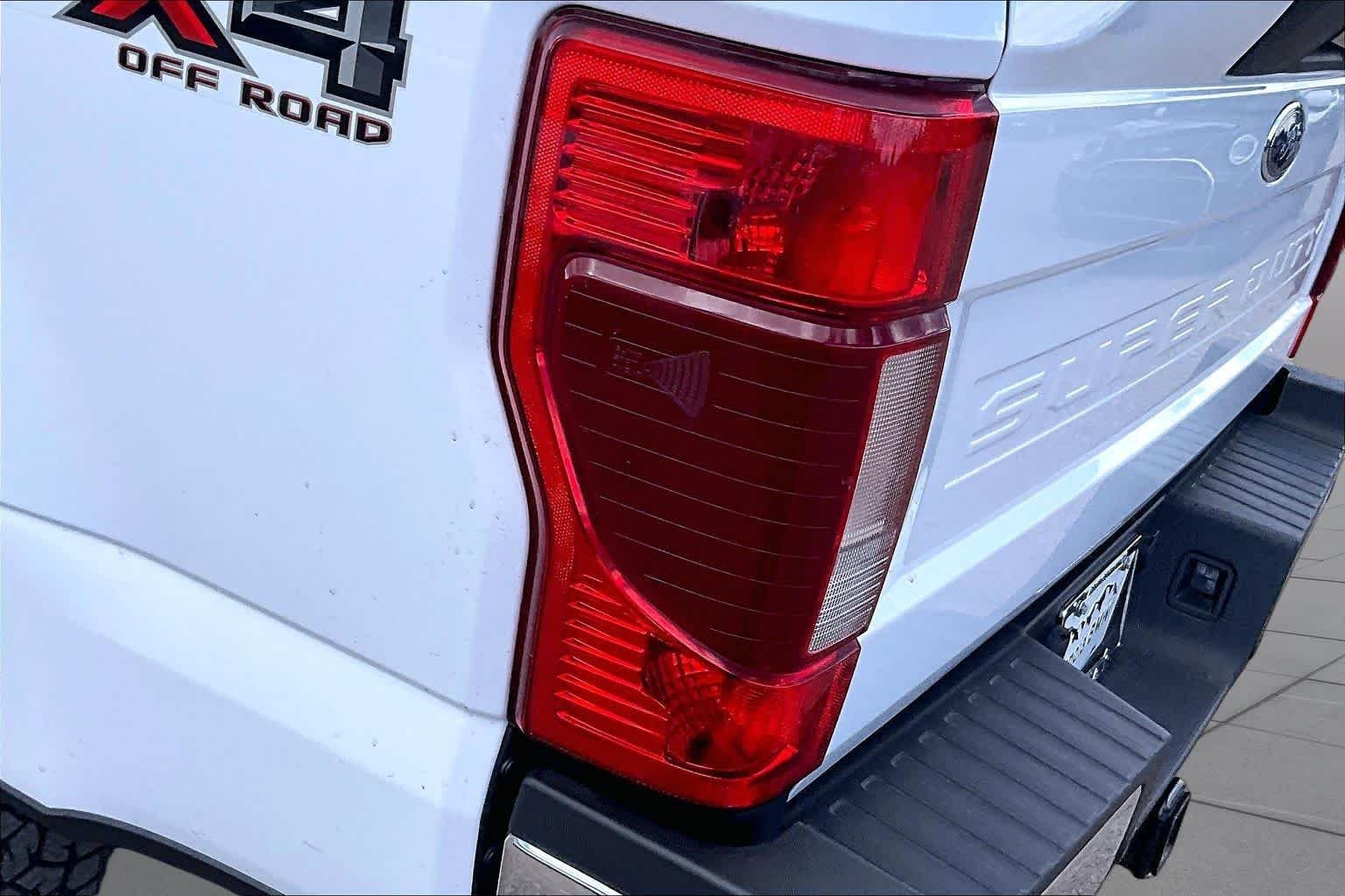 Used 2022 Oxford White Ford LARIAT image 26