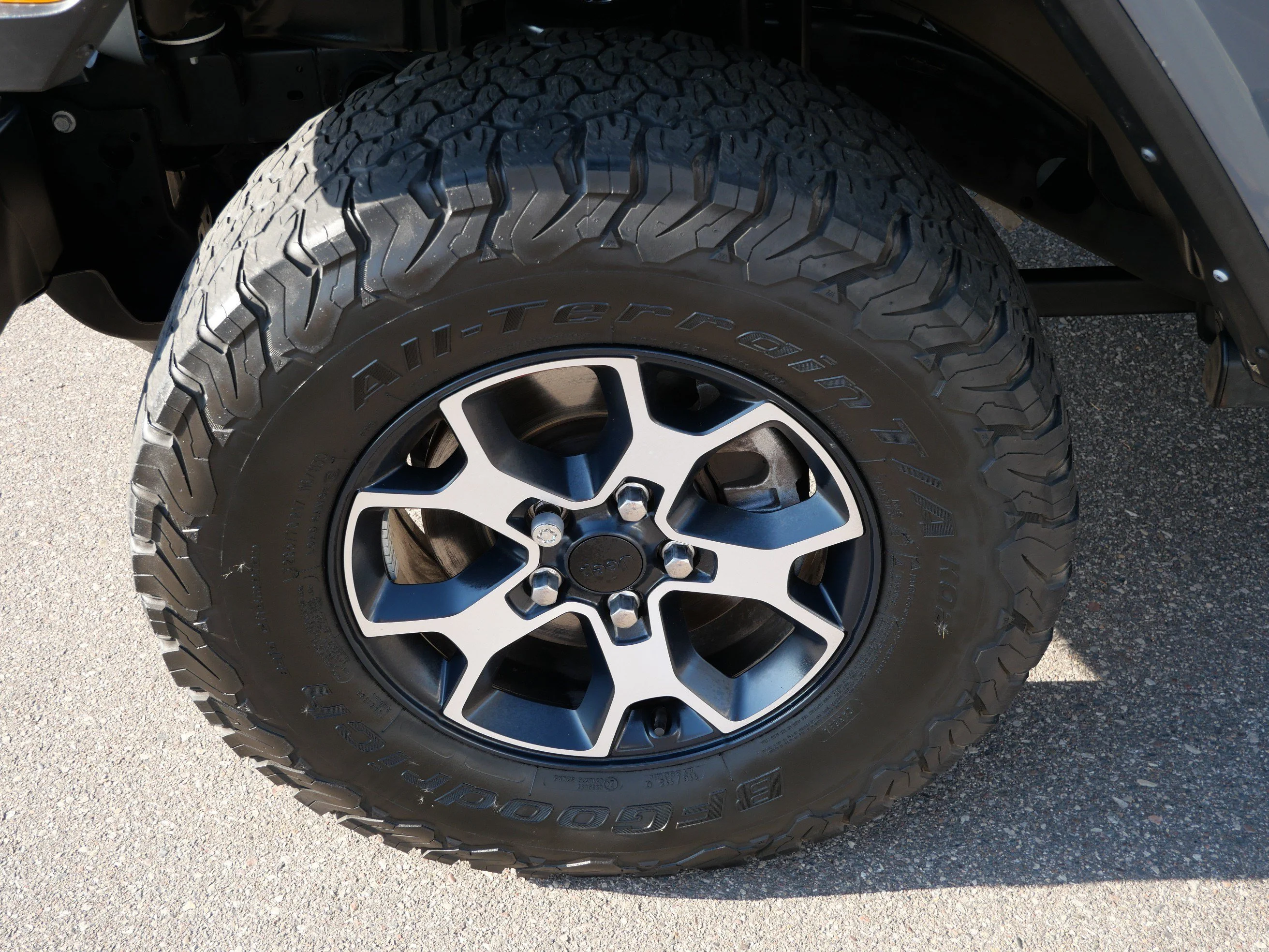 Used 2022 Sting-Gray Clearcoat Jeep Unlimited Rubicon image 15