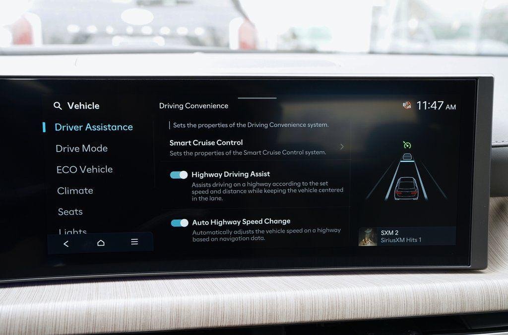 2025 Hyundai Sonata Hybrid Limited - Photo 19