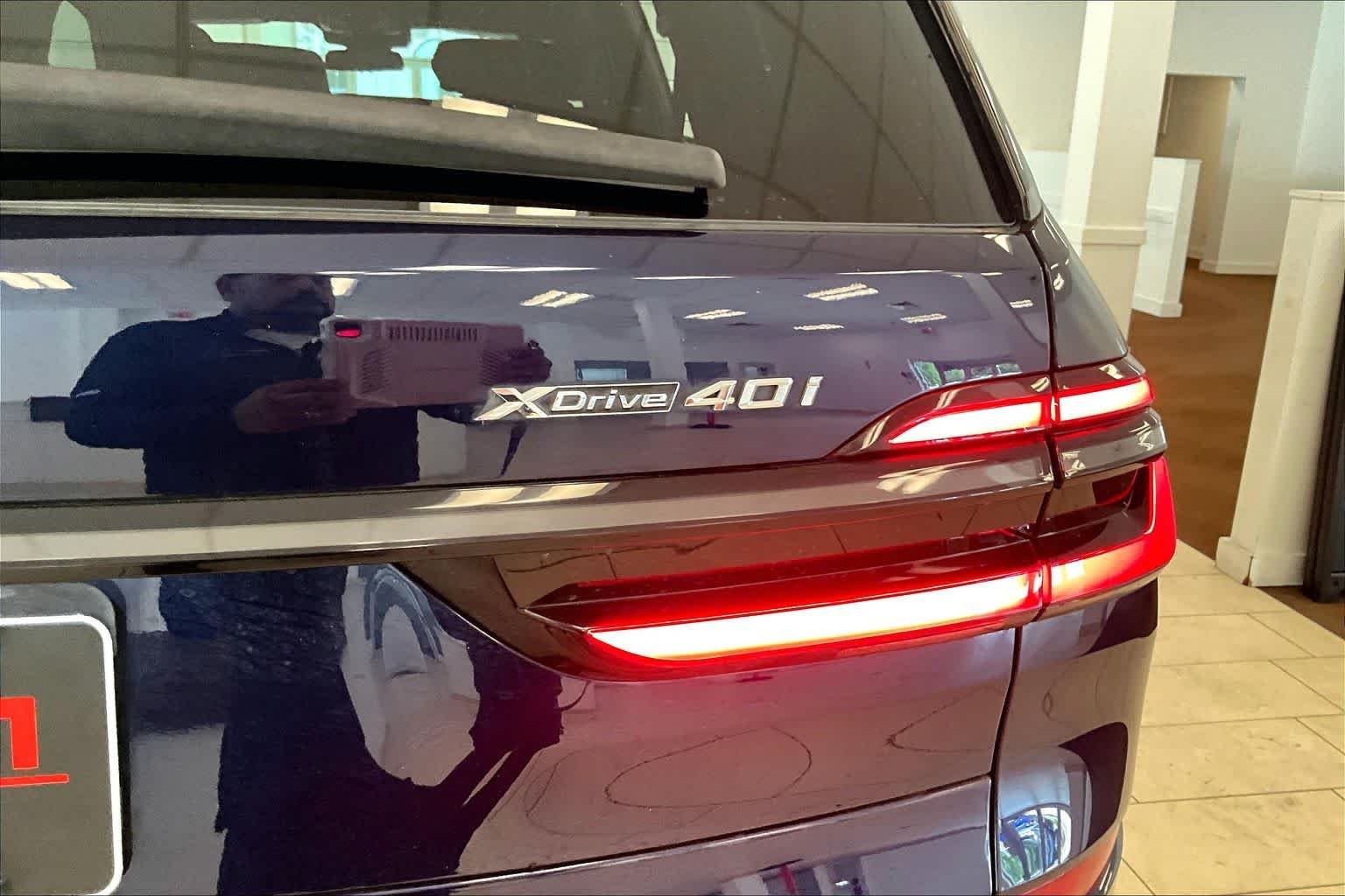 Used 2024 Tanzanite Blue II Metallic BMW xDrive40i image 9