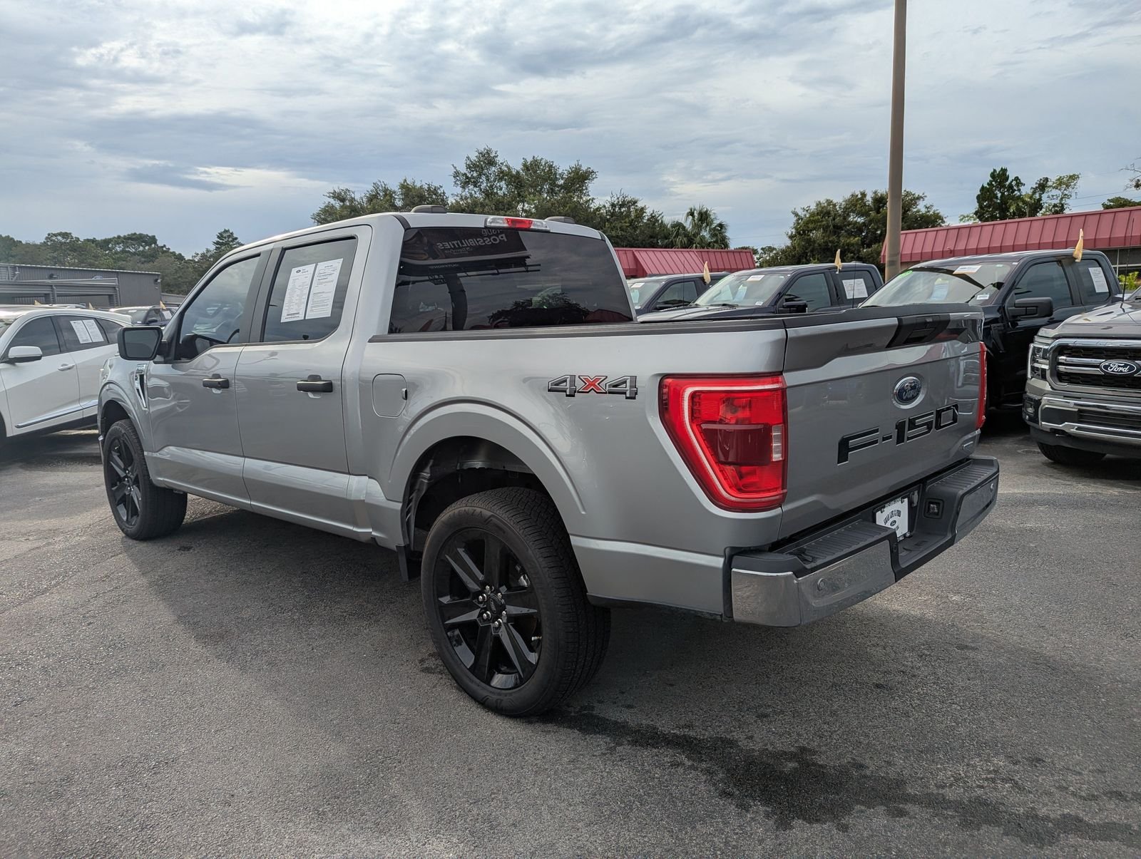 Used 2023 Silver Metallic Ford XLT image 7