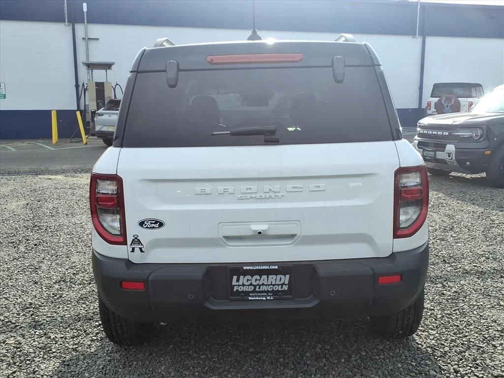 New 2026 White Ford Outer Banks image 5