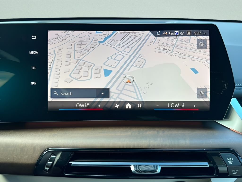 New 2026 Space Silver Metallic BMW xDrive28i image 17