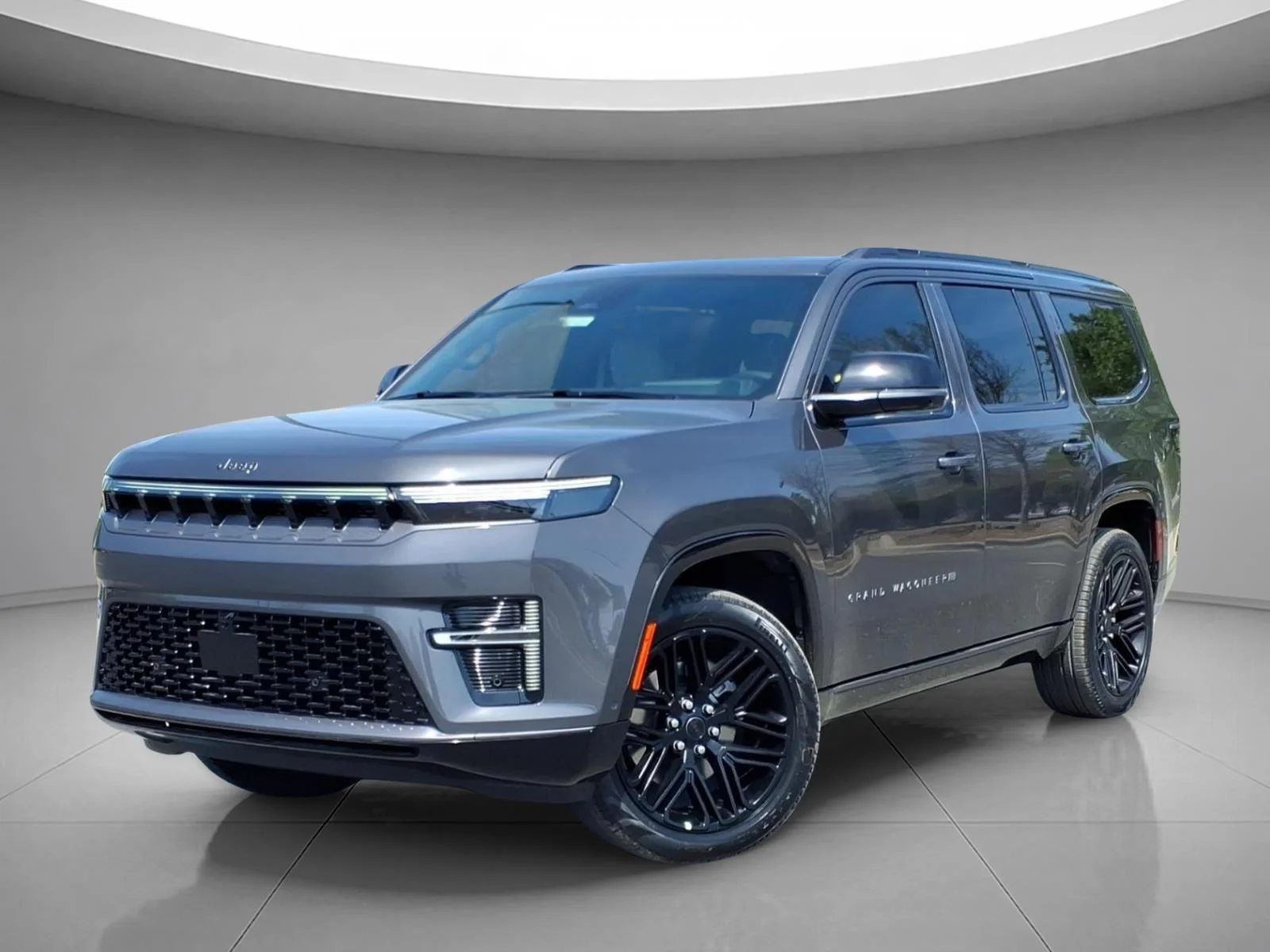 New 2026 Baltic-Gray Metallic Clear-Coat Exterior Paint Jeep Limited Reserve image 1