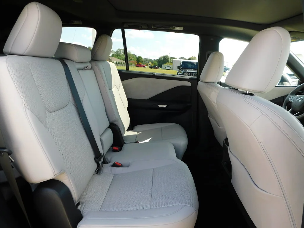 Used 2025 Beige Lexus 350 Premium image 19