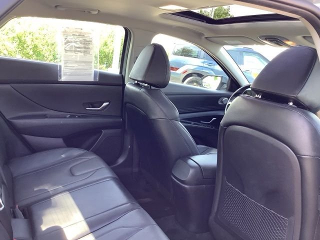 Used 2023 Electric Hyundai Limited image 25