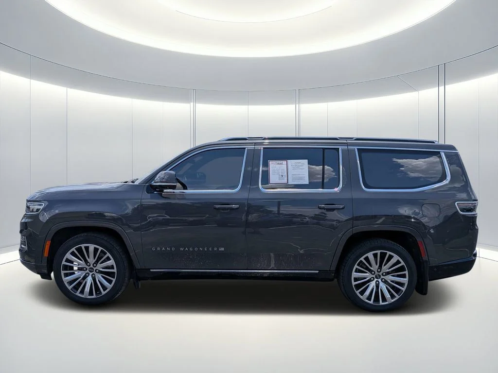 Used 2022 Gray Jeep Series III image 6
