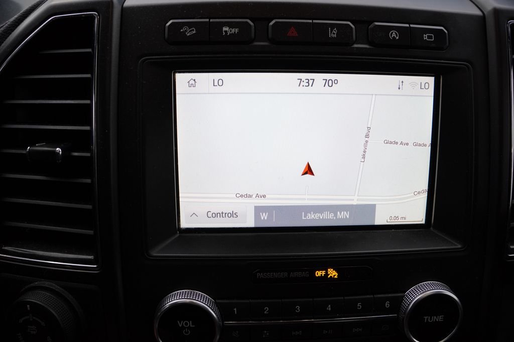 Used 2020 Magnetic Metallic Ford Limited image 7