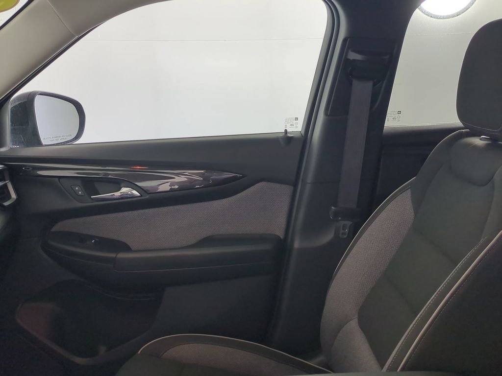 Used 2025 Black Chevrolet LT image 28