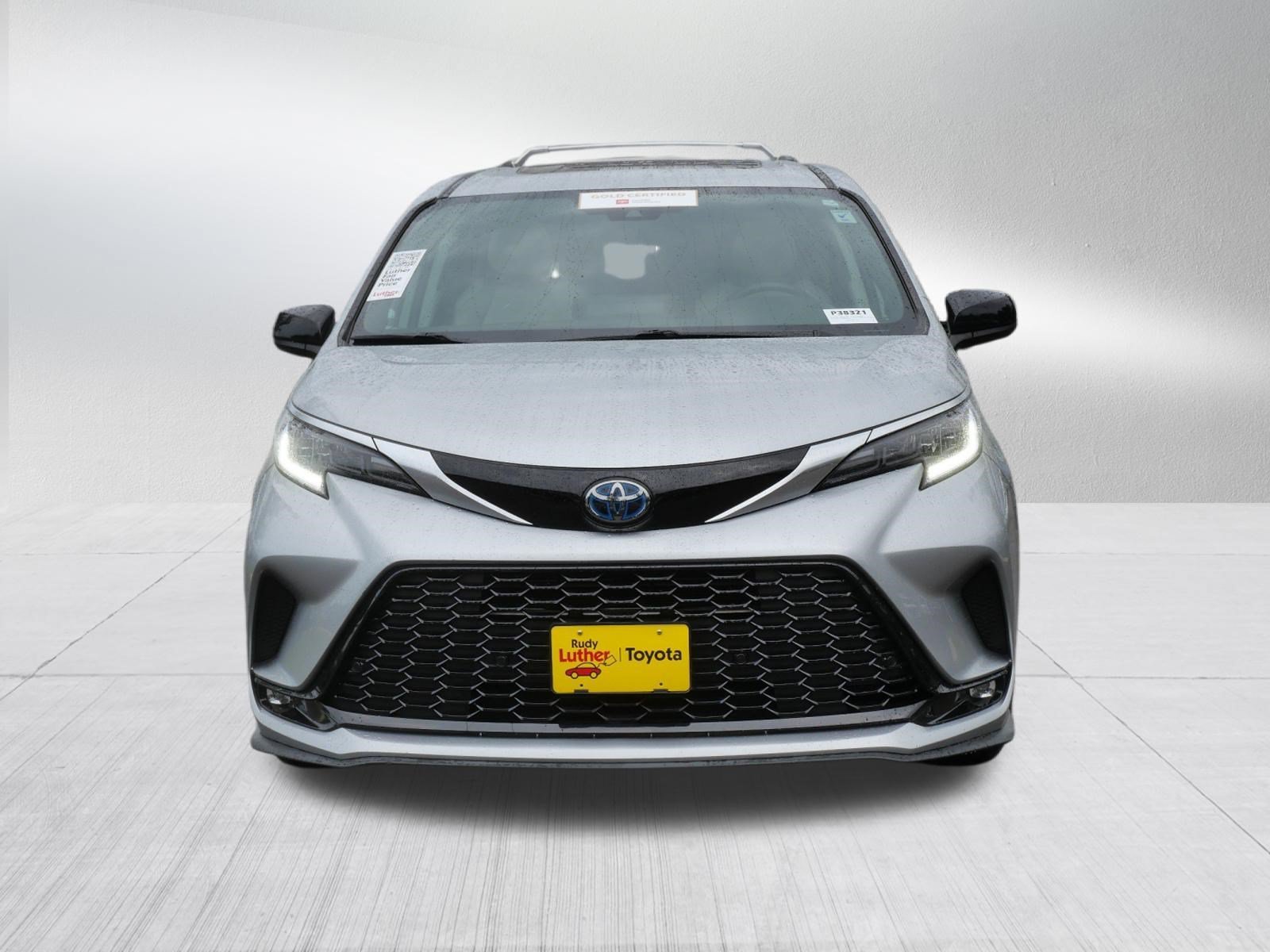Certified 2022 Toyota Sienna XSE with VIN 5TDDSKFC8NS073677 for sale in Golden Valley, Minnesota