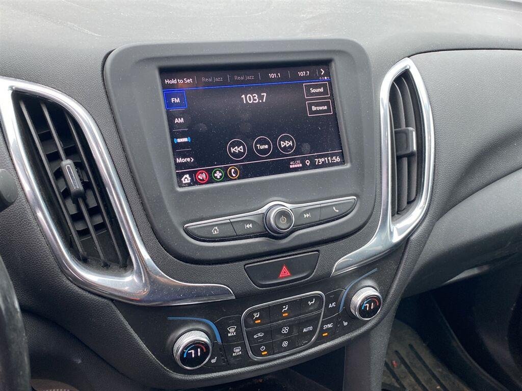 Used 2020 Silver Ice Metallic Chevrolet LT image 4