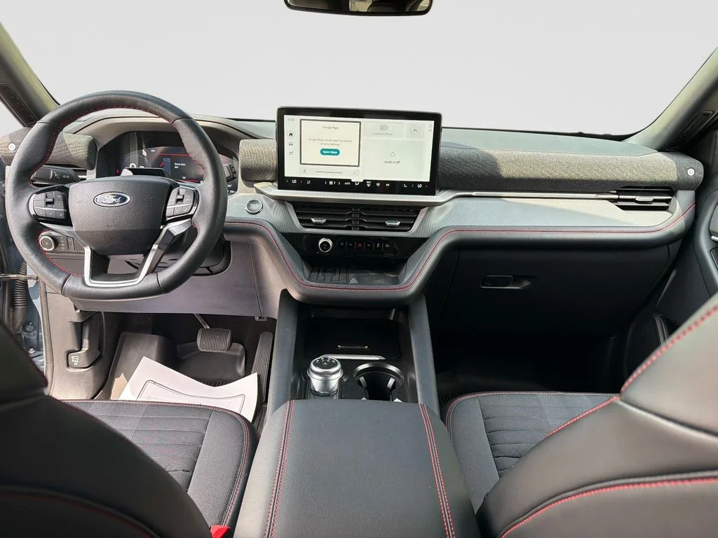 Used 2025 Vapor Blue Ford ST-Line image 18