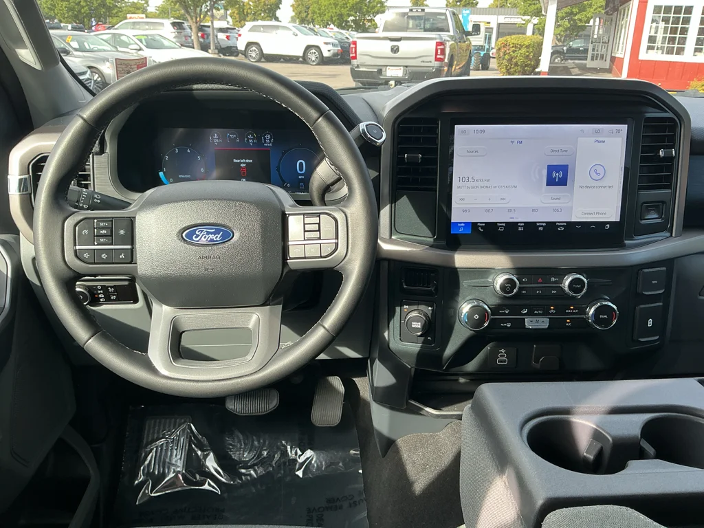 Used 2025 Carbonized Grey Metallic Ford XLT image 9
