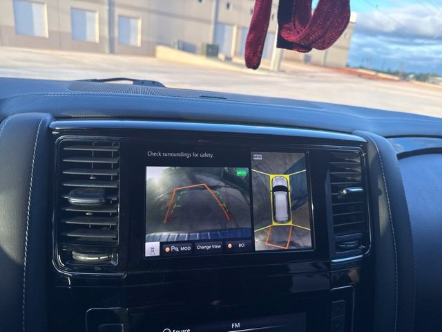 Used 2020 Black INFINITI LUXE image 11