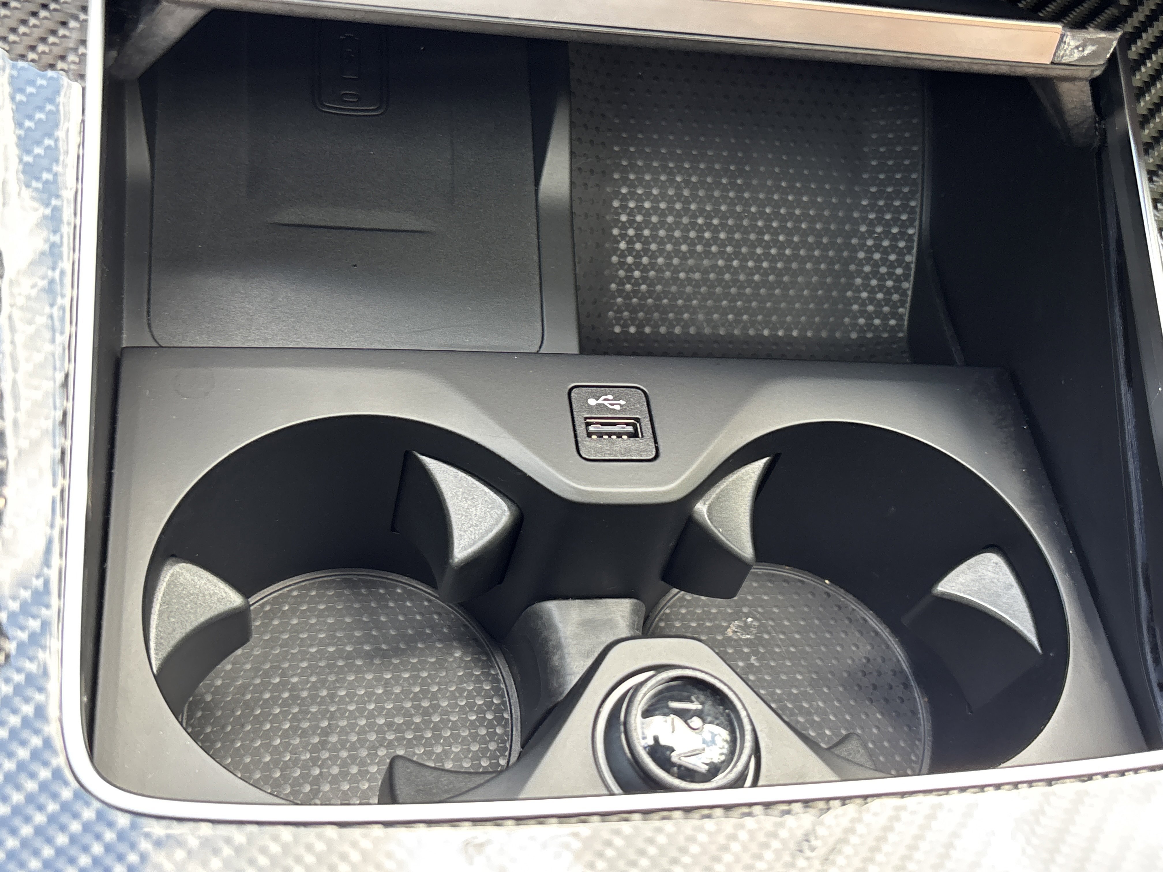Used 2025 Mineral White Metallic BMW M60i image 46