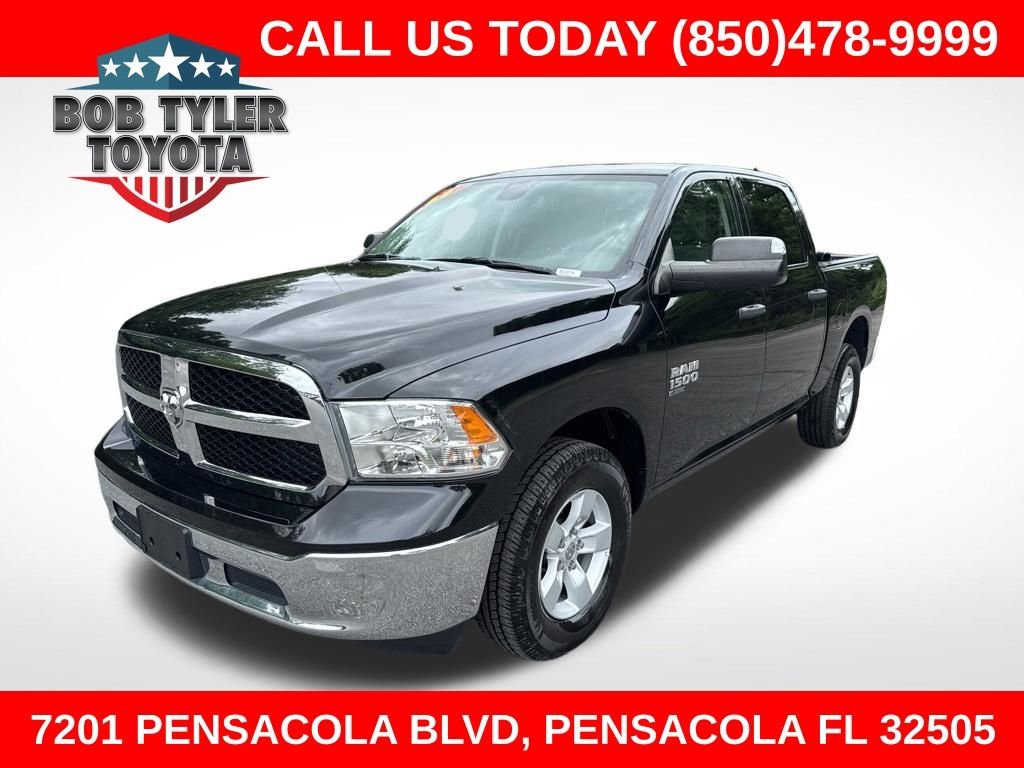 2023 RAM 1500 Classic SLT 4x4 Crew Cab 5'7's photo