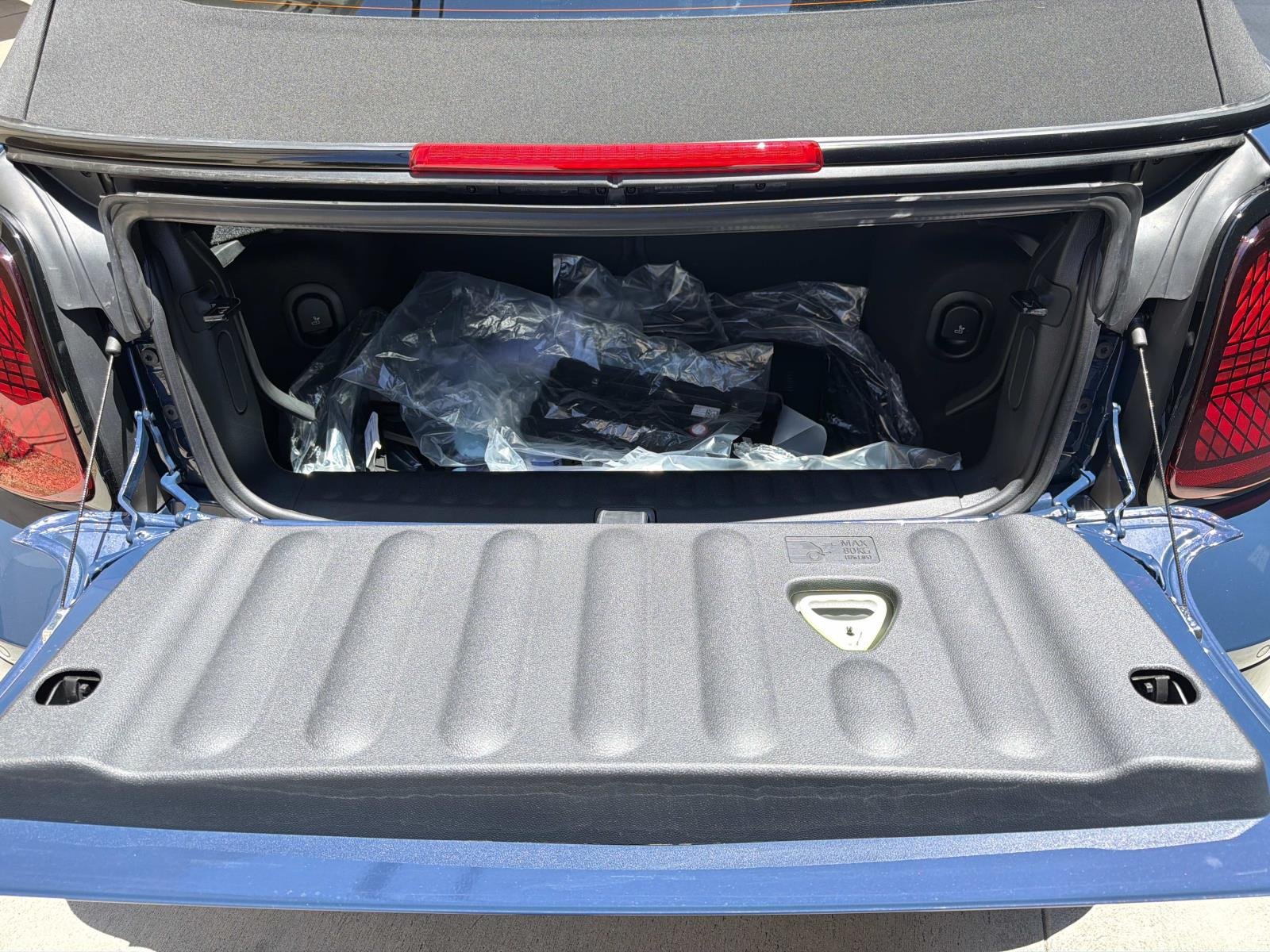 New 2026 0C6F Indigo Sunset Blue Metallic MINI Signature Plus image 8