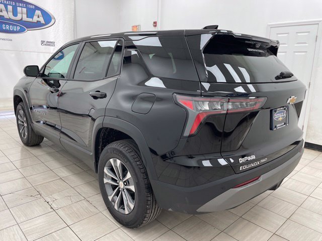 New 2026 Mosaic Black Metallic Chevrolet LT image 6