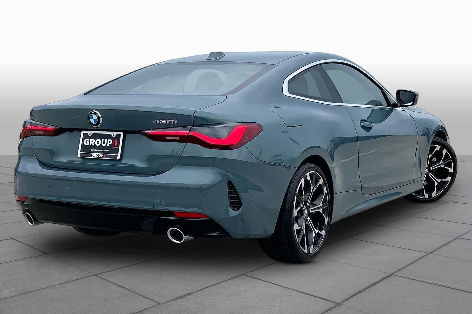 Used 2026 Cape York Green Metallic BMW 430i image 11
