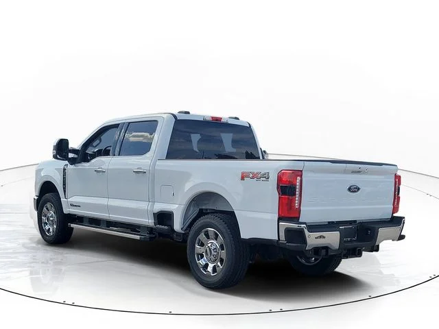New 2026 Oxford White Ford Lariat image 7