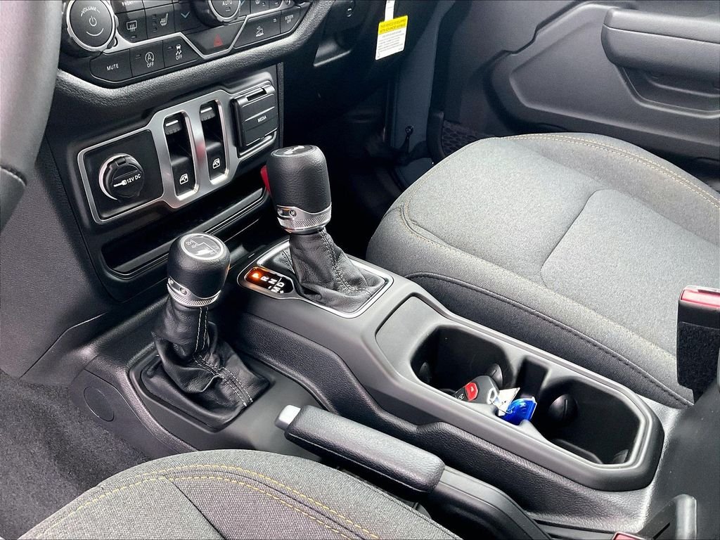 New 2026 Anvil Clear Coat Jeep Sport S image 14