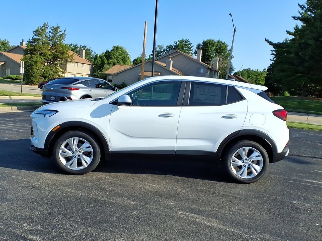 New 2026 Summit White Buick Preferred image 2
