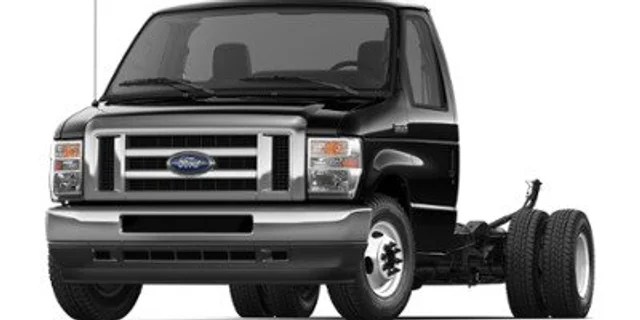 2027 Ford E-350 DRW 