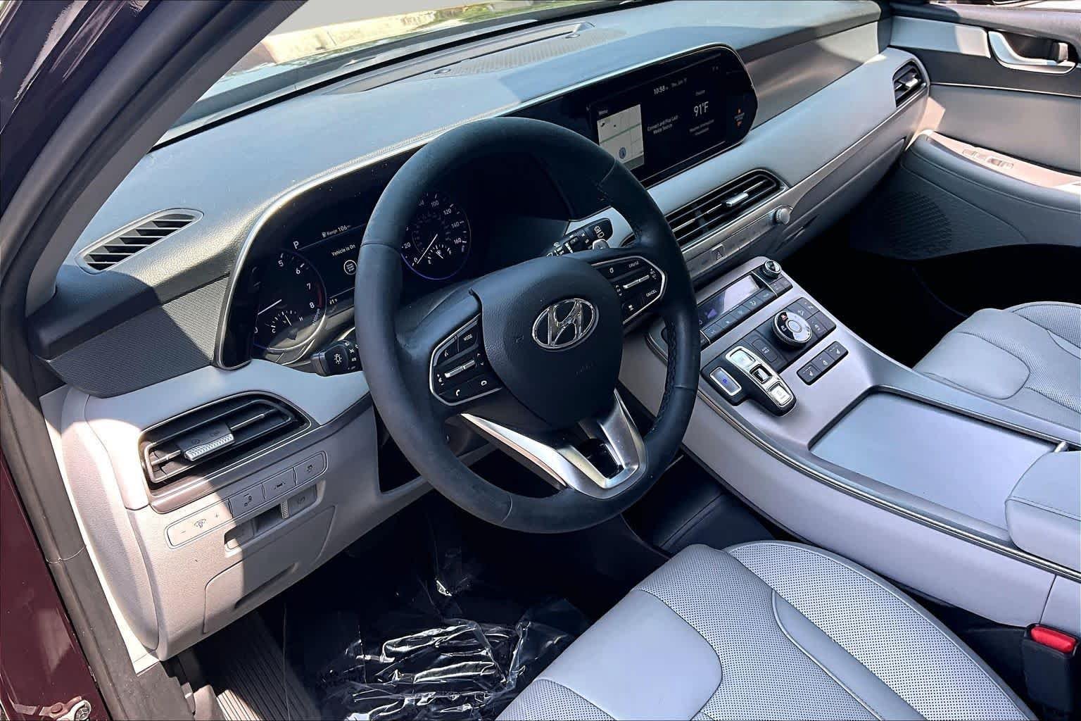 Used 2021 Sierra Burgundy Hyundai SEL image 18